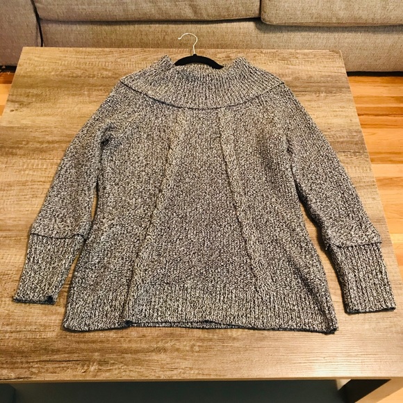 Calvin Klein Sweaters - 2/$25 Calvin Klein cable knit sweater